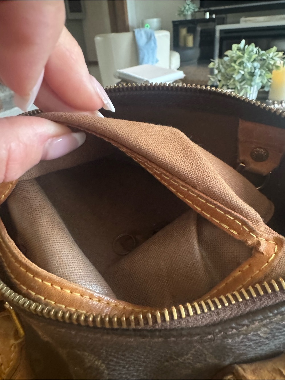 Louis Vuitton monogram 30 speedy Brown Leather-Satchel - Brown/Tan bag - Picture 7 of 17